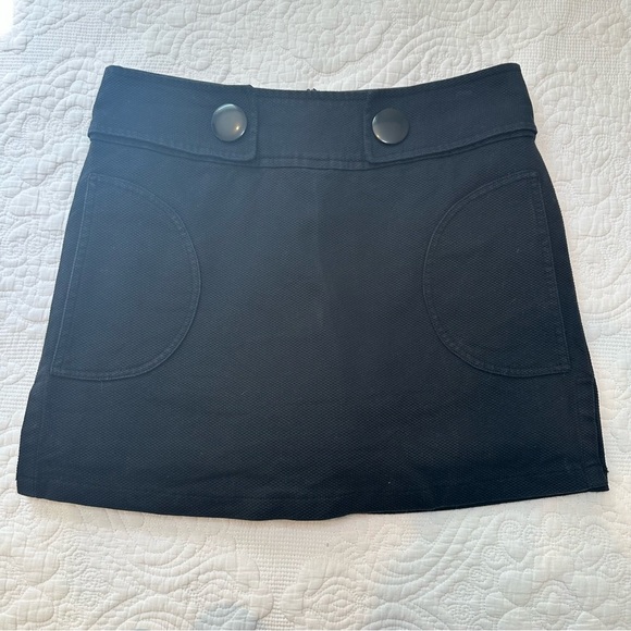 Boston Proper Black Mini Skirt. Size: 4. - Picture 1 of 9